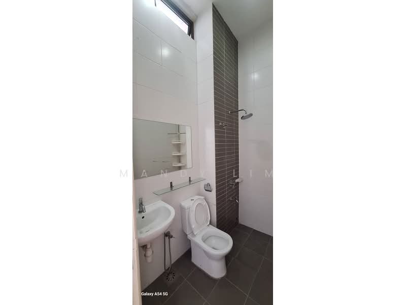 3-storey Terraced House for Rent in Cyberjaya (Selangor) - Mandy Lim - Bathroom - PropertyGuru.com.my