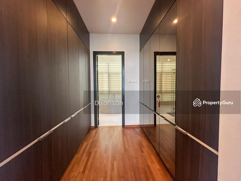 walk in wardrobe