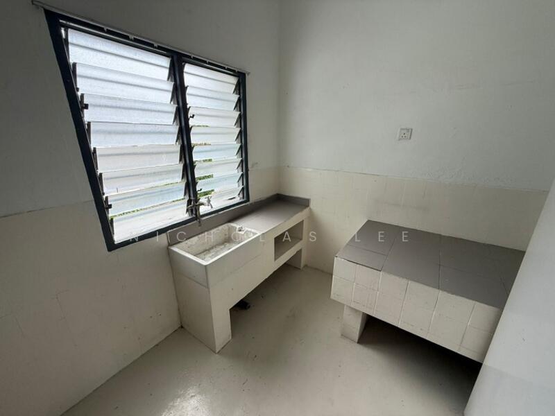 For Rent - 4 Room Flat at Ipoh Town Center