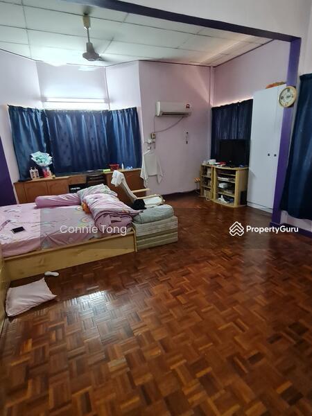 Untuk Dijual - Semi D cornerlot 2 storey house Taman Sea,ss23,p jaya