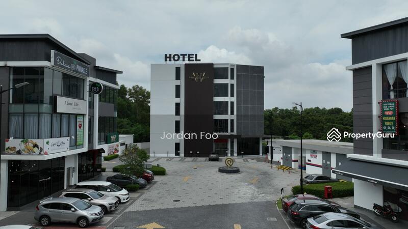 For Rent - Iconic Point
