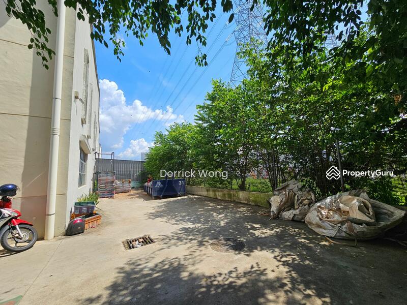 For Sale - Semi-D factory at Kempas