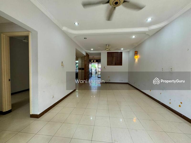Untuk Dijual - Terrace house at Bukit Jelutong