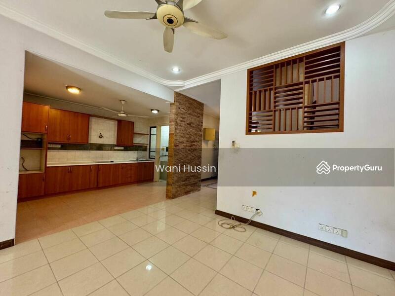 Untuk Dijual - Terrace house at Bukit Jelutong