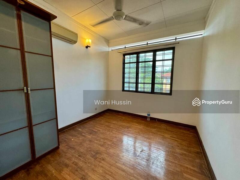 Untuk Dijual - Terrace house at Bukit Jelutong