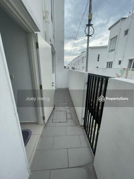 For Rent - Ara Sendayan Fully Furnished only RM1600!