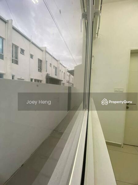 For Rent - Ara Sendayan Fully Furnished only RM1600!