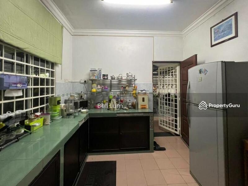 Bungalow for Sale in Taman Bukit Kempas (Tampoi) - Bell Lum - PropertyGuru.com.my