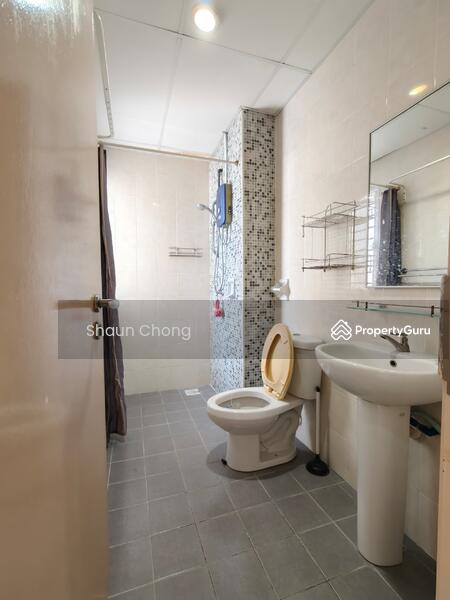 For Rent - Metropolitan Square
