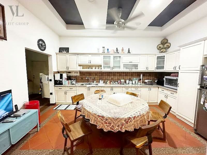 Bungalow for Sale in Seksyen 8 (Kota Damansara) - Vincent Liaw - Kitchen - PropertyGuru.com.my