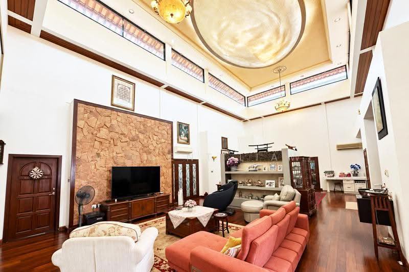 Bungalow House for Sale in Seksyen 8 (Kota Damansara) - Vincent Liaw - Living Room - PropertyGuru.com.my