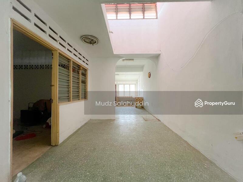 Untuk Dijual - Jalan Wira Taman Maluri