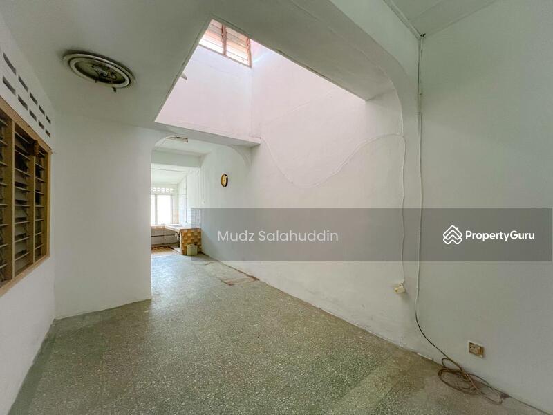 Untuk Dijual - Jalan Wira Taman Maluri
