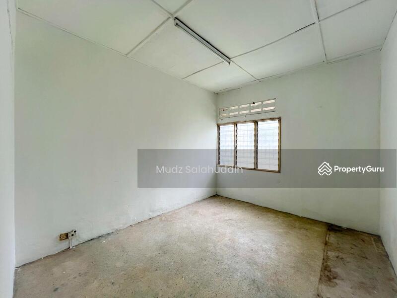 Untuk Dijual - Jalan Wira Taman Maluri