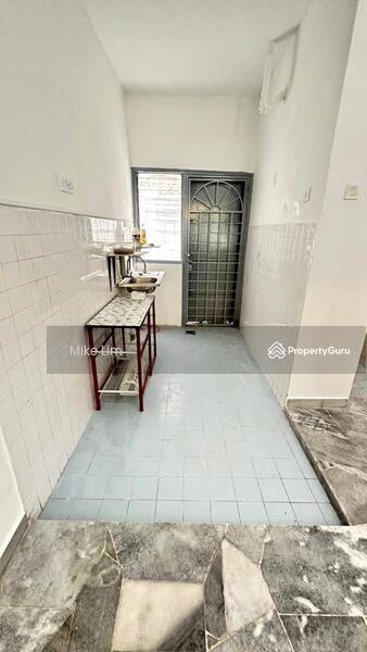 For Sale - Ground Floor 2sty Townhouse Taman Lembah Maju Pandan Indah