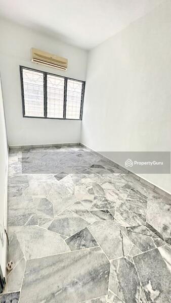 For Sale - Ground Floor 2sty Townhouse Taman Lembah Maju Pandan Indah