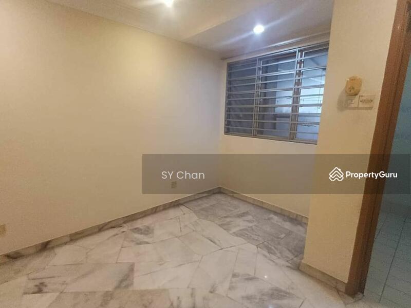 For Sale - Terrace house at Usj 20