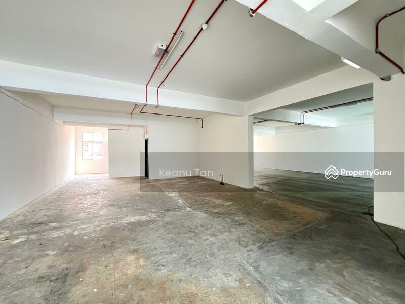 For Rent - [Adjoined 4 Storey w/ Lift] Taman Bukit Emas