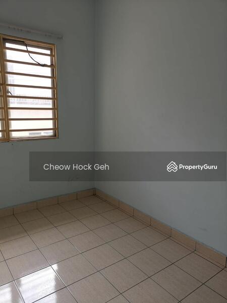 Rumah Teres 2 Tingkat untuk Dijual di Pusat Bandar Putra Permai (Seri Kembangan) - Cheow Hock Geh - PropertyGuru.com.my