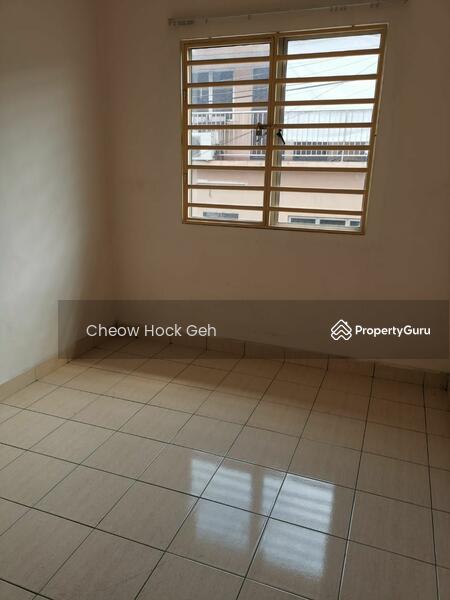 Rumah Teres 2 Tingkat untuk Dijual di Pusat Bandar Putra Permai (Seri Kembangan) - Cheow Hock Geh - PropertyGuru.com.my
