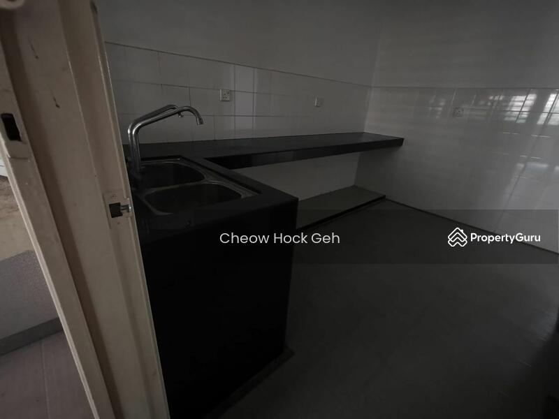 Rumah Teres 2 Tingkat untuk Dijual di Pusat Bandar Putra Permai (Seri Kembangan) - Cheow Hock Geh - PropertyGuru.com.my