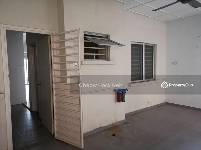 Rumah Teres 2 Tingkat untuk Dijual di Pusat Bandar Putra Permai (Seri Kembangan) - Cheow Hock Geh - PropertyGuru.com.my