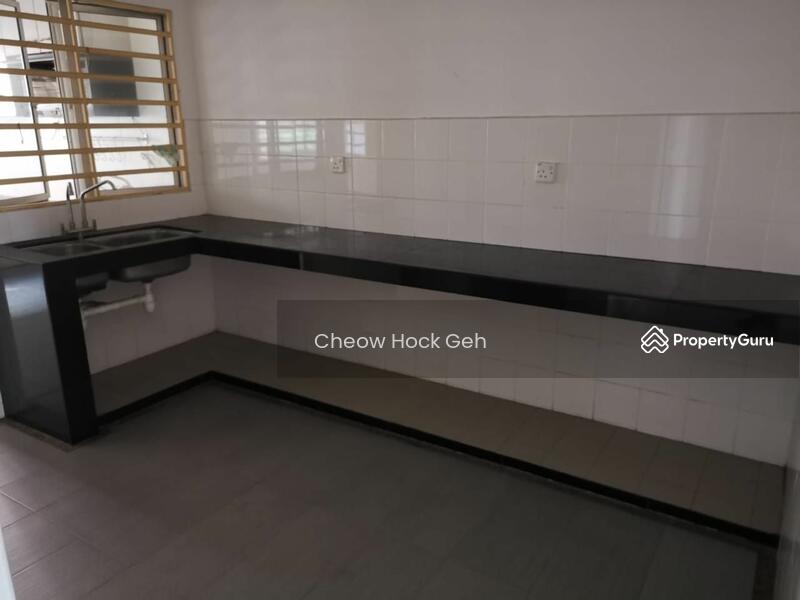 Rumah Teres 2 Tingkat untuk Dijual di Pusat Bandar Putra Permai (Seri Kembangan) - Cheow Hock Geh - PropertyGuru.com.my