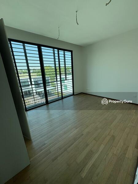 3-storey Terraced House for Sale in Leisure Farm (Gelang Patah) - Yiky Lim - PropertyGuru.com.my