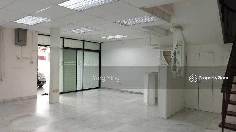 Untuk Dijual - Batu Uban 2 Storey Semi D For Sale Pantai Jerjak Near Queensbay Mall