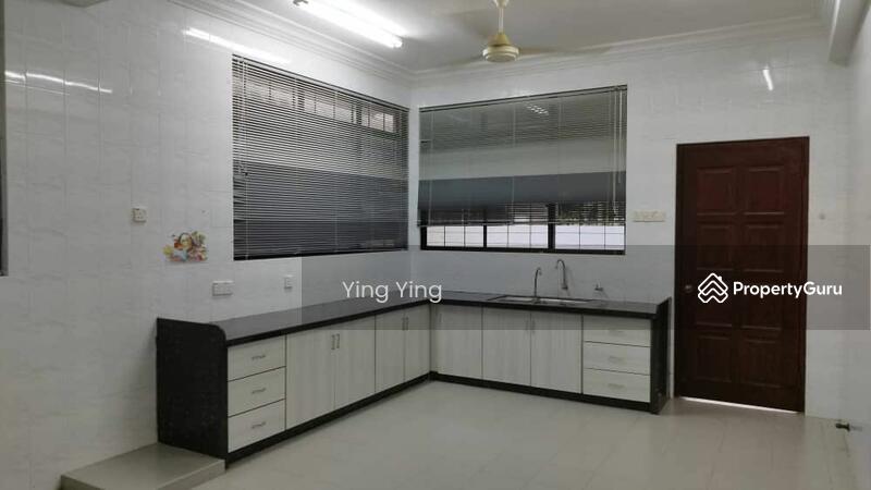 Untuk Dijual - Batu Uban 2 Storey Semi D For Sale Pantai Jerjak Near Queensbay Mall