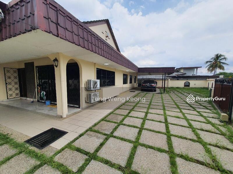 For Sale - Terrace house at Seksyen 8