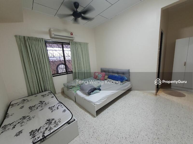 For Sale - Terrace house at Seksyen 8
