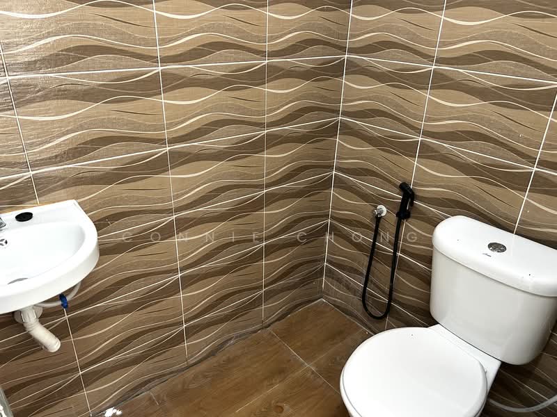 1-storey Terraced House for Sale in Taman Jayamas (Seremban) - Connie Chong - Bathroom - PropertyGuru.com.my