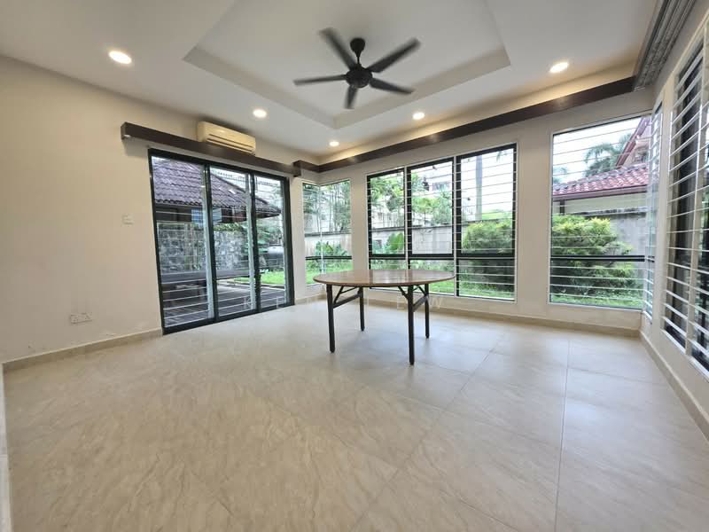 Rumah Berkembar untuk Dijual di Taman Segar (Cheras) - Ken Lew - Living Room - PropertyGuru.com.my