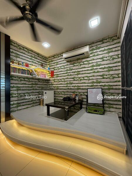 For Sale - Mac Villa 2.5 Storey Terrace FREEHOLD Fully Renovated & Fully Furnished