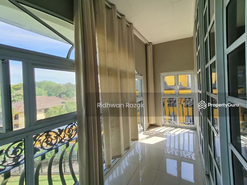 Untuk Dijual - 3.5 Storey Bungalow Super big land At Prime Area
