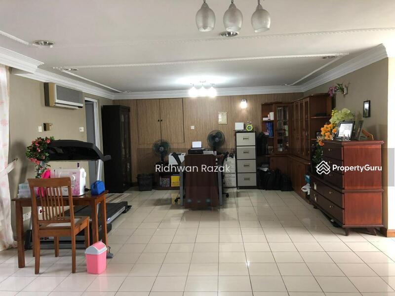 Untuk Dijual - 3.5 Storey Bungalow Super big land At Prime Area