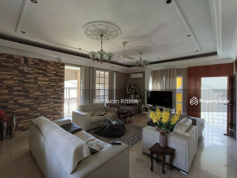 Untuk Dijual - 3.5 Storey Bungalow Super big land At Prime Area