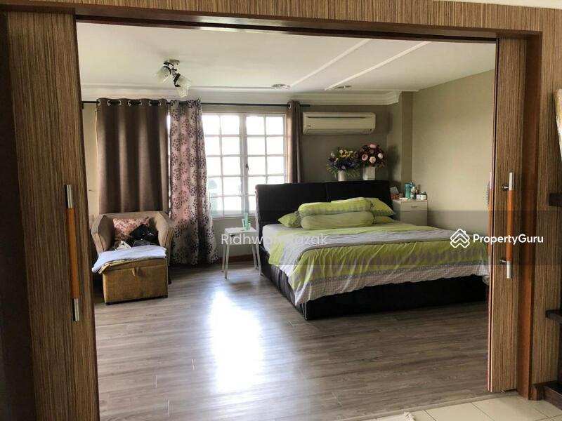 Untuk Dijual - 3.5 Storey Bungalow Super big land At Prime Area