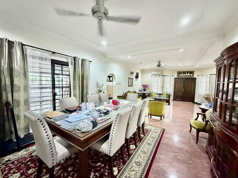 Bungalow for Sale in Kelana Jaya (Petaling Jaya) - Eda Zainal - Living Room - PropertyGuru.com.my