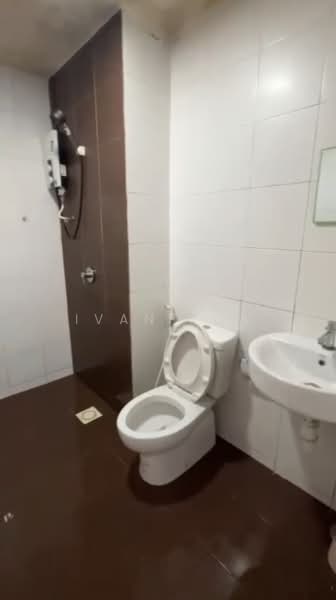 Servis Apartment untuk Disewa di Pacific Place - Ivan Kok - Bathroom - PropertyGuru.com.my