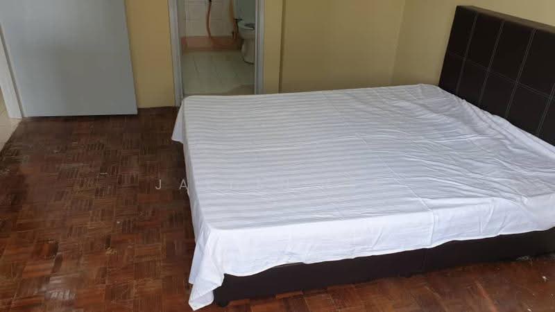Condominium for Sale at Regency Condominium - Jayden Lee - Bedroom - PropertyGuru.com.my