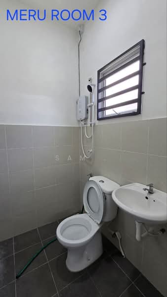 2-storey Terraced House for Rent in Taman Meru (Ipoh) - Sam . - Bathroom - PropertyGuru.com.my