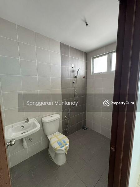 For Sale - Rumah Berkembar Setingkat untuk Dijual di Bandar Baharu