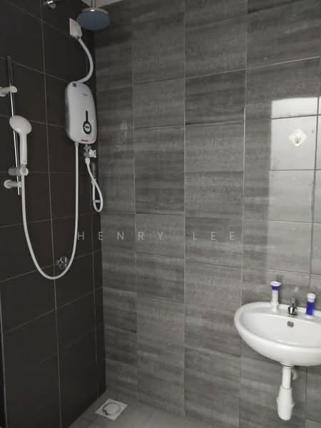Service Residence for Rent at Symphony Tower (Menara Simfoni) - Henry Lee - Bathroom - PropertyGuru.com.my