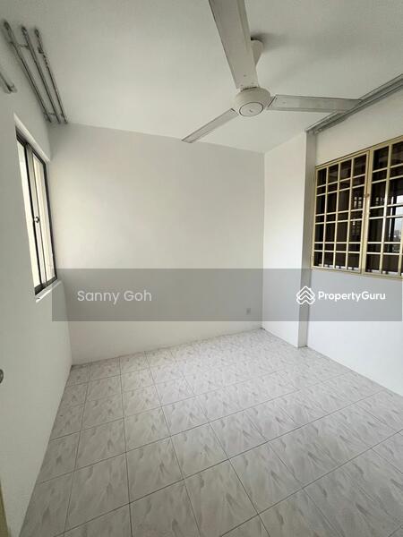 Untuk Disewa - Taman Kristal