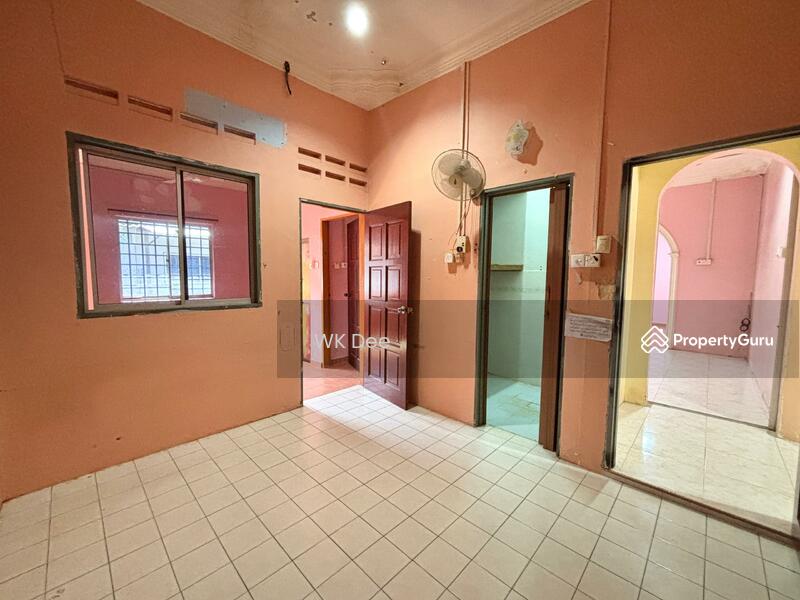 For Sale - Renovated Single Storey Semi D. Fully tiles unit @ Taman Ros