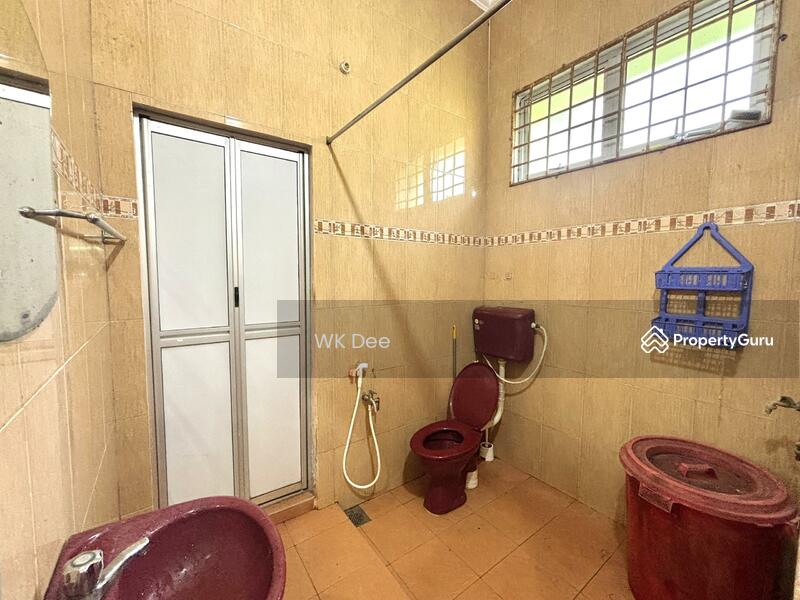For Sale - Renovated Single Storey Semi D. Fully tiles unit @ Taman Ros
