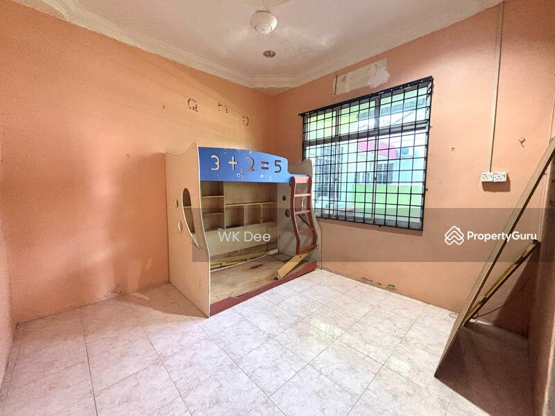 For Sale - Renovated Single Storey Semi D. Fully tiles unit @ Taman Ros