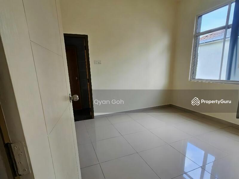 Untuk Disewa - [ALLOW NURSING Confinement] -NEW 3 Sty Semi-D Batu Uban Gelugor